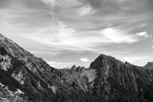 istock Panoramic view Freyungen mountains  from Nordlinger hut on Karwendel Hohenweg, Austria 2199970342
