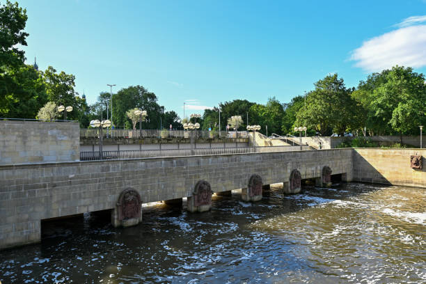 istock Flusswasserkunst - Hanover, Germany 2199995447