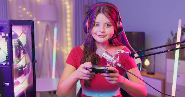 istock cybersport gamer live streaming 2199998593
