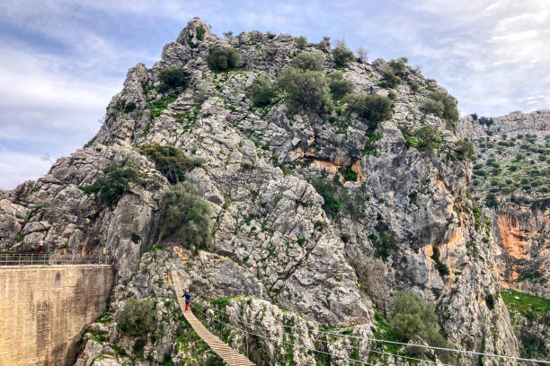 istock Trail to Montejaque dam (Presa de Montejaque) and Hundidero cave (Cueva del Hundidero) 2200020347