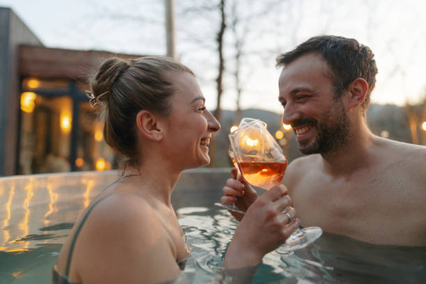 istock Date in a garden tub 2200042416