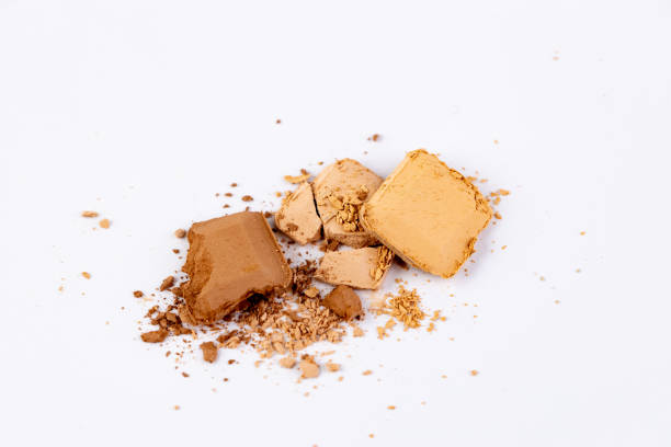 istock Mix of Various Earthy Pigments in Solid Form and Powdered Texture on White Background for Artistic and Creative Projects 2200051304