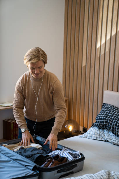 istock Listen to music while getting ready for a trip 2200063890