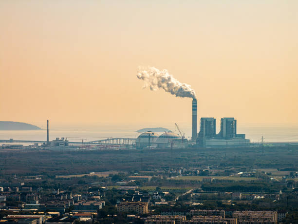 istock Heavy pollution of traditional energy 2200110910