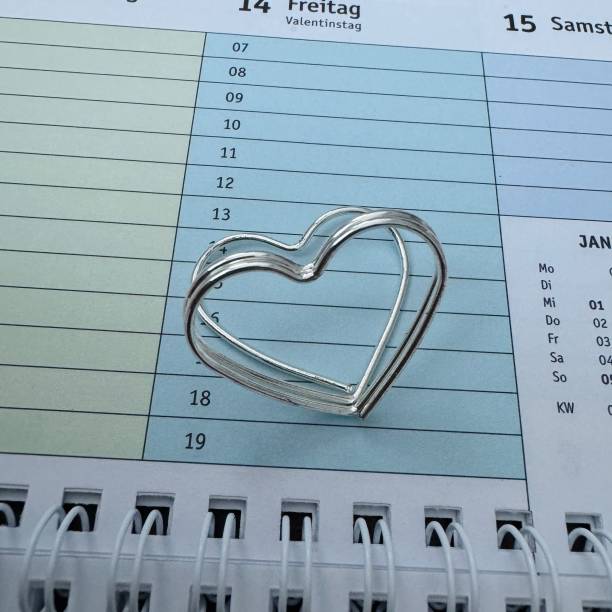 Desk calendar, Valentine's day with silver heart