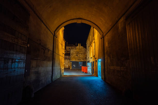 istock Discovering bath's enchanting passage: a glimpse into history at night 2200217144
