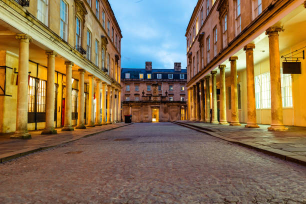 istock Bath street with columns at dusk in england 2200217224