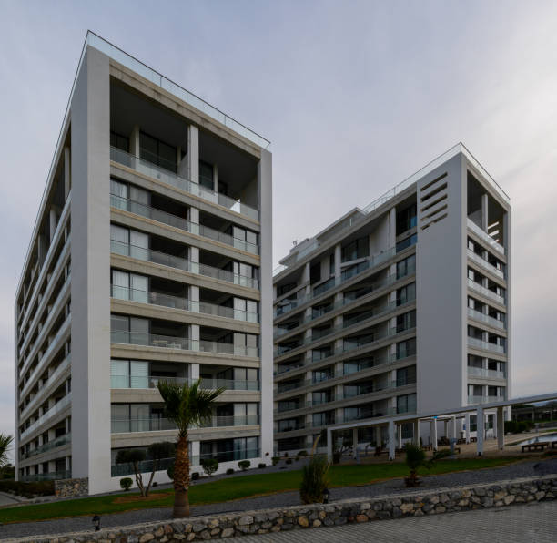 istock Modern architecture in a tranquil setting with striking minimalist design and lush landscaping 2200236634