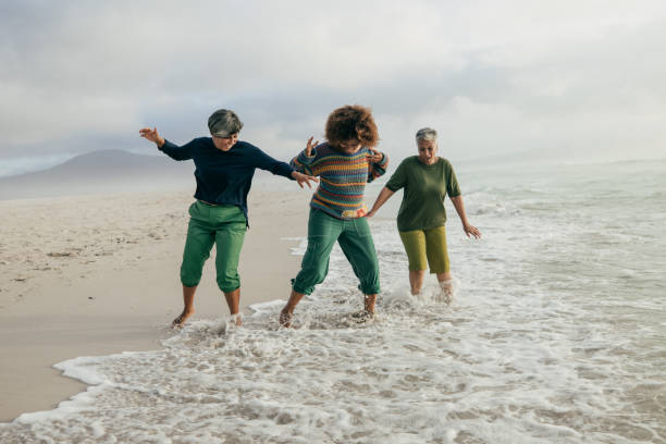 istock How do I lose weight during menopause 2200268682