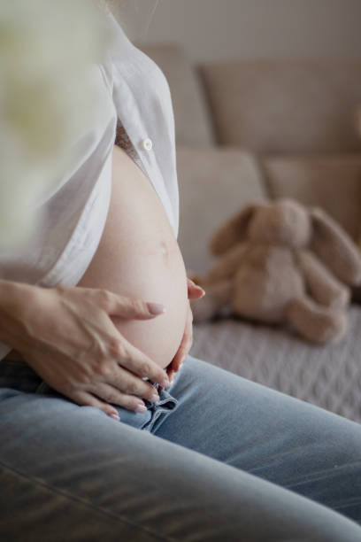 istock Documenting the pregnant mother 2200282710