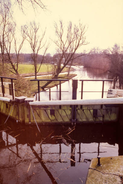 Draining the monumental Bosbaan lock and double Bosbaan drawbridge, Amsterdamse Bos,02/22/1993, Amsterdam