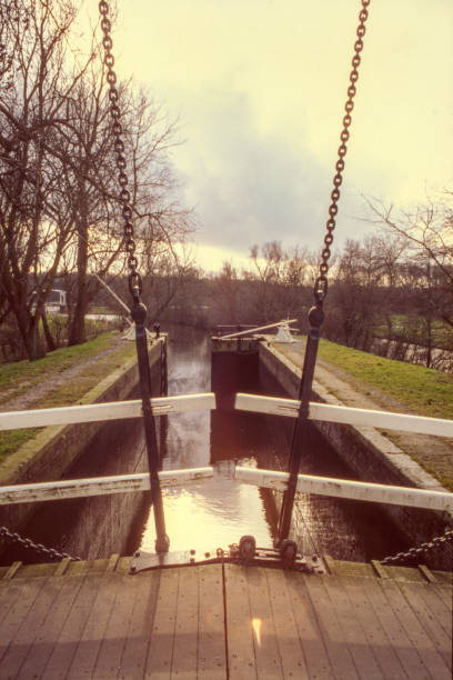 Draining the monumental Bosbaan lock and double Bosbaan drawbridge, Amsterdamse Bos,02/22/1993, Amsterdam