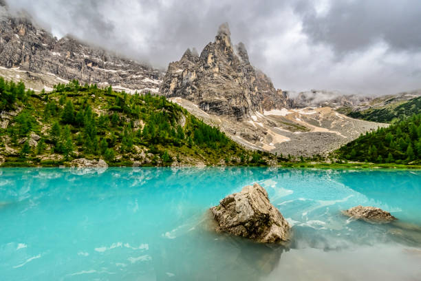 istock Lago di Sorapis in the Dolomites during an overcast springtime day 2200399785