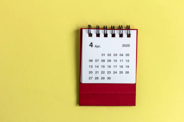 istock Calendar for April 2025 on your desktop. 2200633040