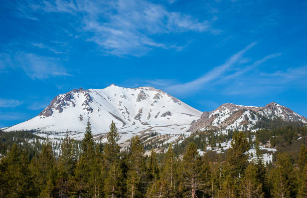 istock Snow Top Mountain, Lassen Volcanic National Park 2200784290