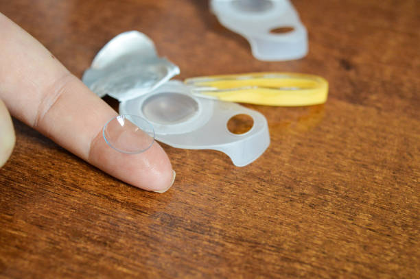 istock soft contact lens balanced fingertip clarity curvature thin structure eye care transparency hygiene handling proper сheck lens orientation storage cleaning fresh solution microplastic eco-friendly 2201001525