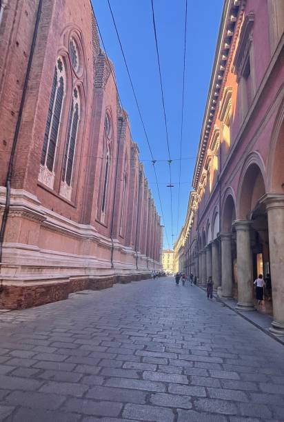 istock Santo Stefano and Mercanzia square 2201180947