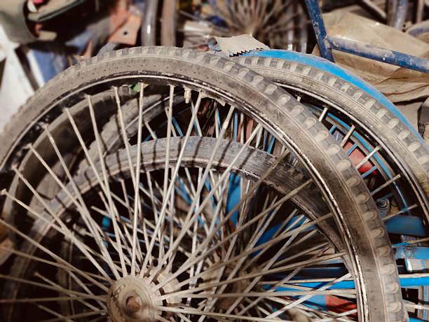 Cycle rough old wheel close photo