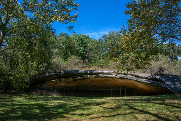 istock Graham Cave SP - Wide View of the Cave 2201308661