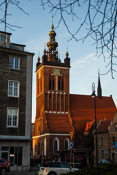 Kościul św Katrzyny o zachodzie słońca w Gdańsku