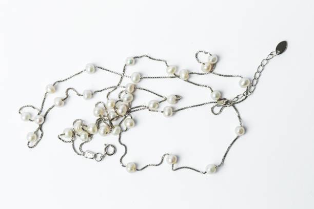 Freshwater pearl necklace with silver clasp