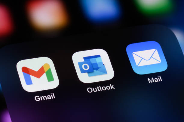 email apps - gmail, outlook, apple mail - voorspellen stockfoto's en -beelden