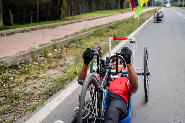 Ciclovía on Sunday in Bogota with people in bykes, running, with dogs and skates in Bogotá on Novembrer 5/2023
