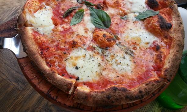 istock Delicious Margherita Pizza 2201912674