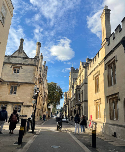 A beautiful street in Oxford, England.  \nPhoto take on 09/08/2024 Oxford, England.