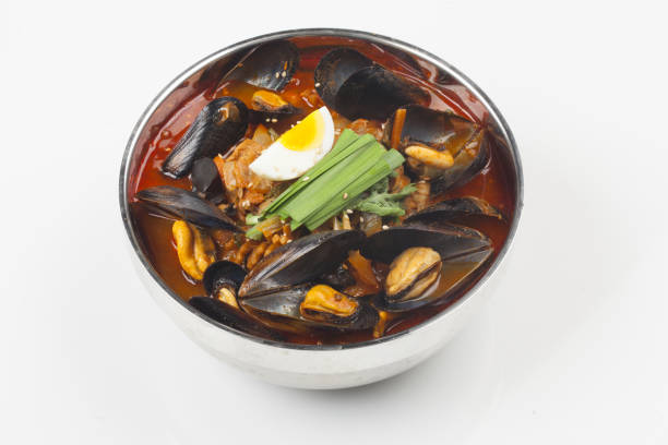 Jjambbong is made by mixing noodles with various seafood or vegetables and pouring broth made from pork, beef, or chicken bones.