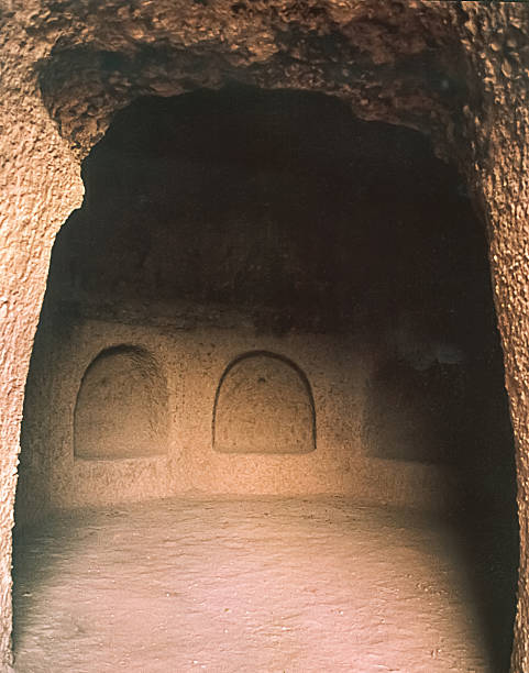 istock Afghanistan 1977_Bamiyan Grand Buddha 2202319167