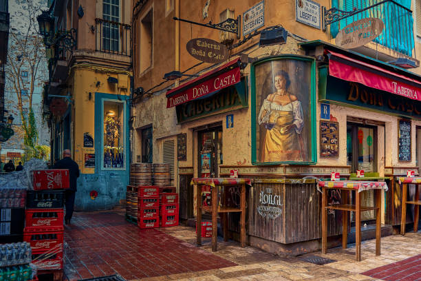 El Tubo is a network of narrow streets in Zaragoza that houses the main tapas area of the city and the most traditional