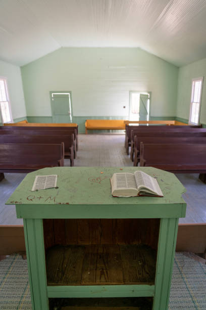 istock Mammoth Cave Baptist Church & Cemetery 2202435735
