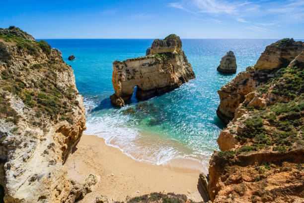 istock Rocky coastline in the Algarve (Portugal) 2202772316