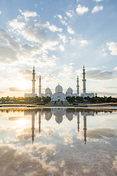 istock Sheikh zayed grand mosque reflecting at sunset in abu dhabi 2202799129