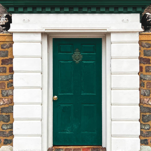 istock Green Doorway Chicago 2202884392