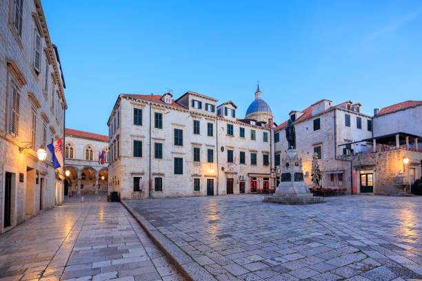 istock Dubrovnik old town square at dusk 2202924191