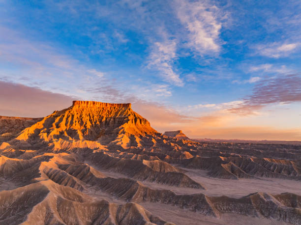 istock Hanskville butte sunrise 2202948396
