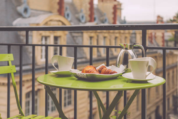 istock Cityscape of Paris 2203050861