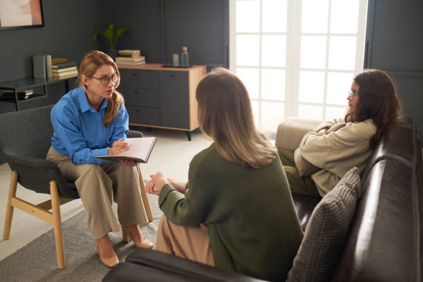 istock Family Counseling Session 2203052433