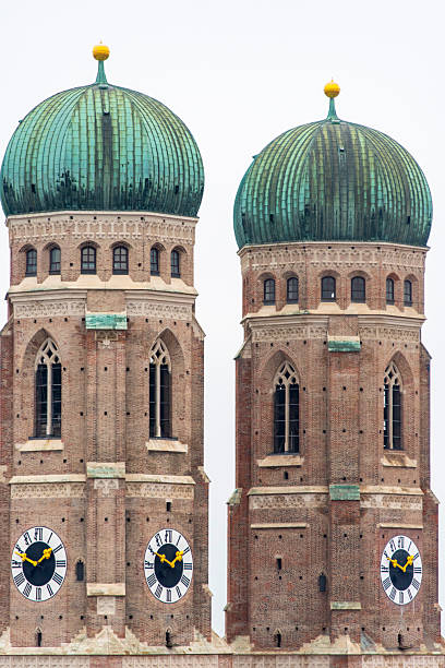 istock Frauenkirche Church 2203204392