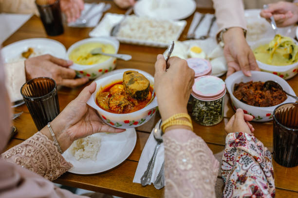 istock A Taste of Tradition: Malay Family Dinner for Hari Raya Aidilfitri 2203218974