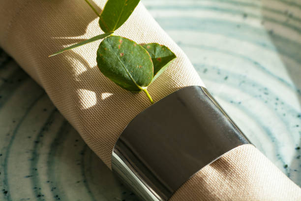 The design of the decoration of dishes for eating with a napkin.