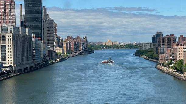 istock Roosevelt Island New York 2203279407
