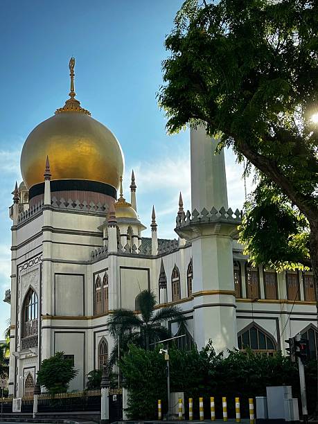 istock Regal White and Gold Singapore Mosque (Singapore) 2203324284