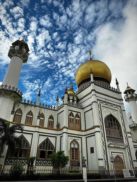 istock Vibrant Singapore Mosque with Gold Dome (Singapore) 2203324286