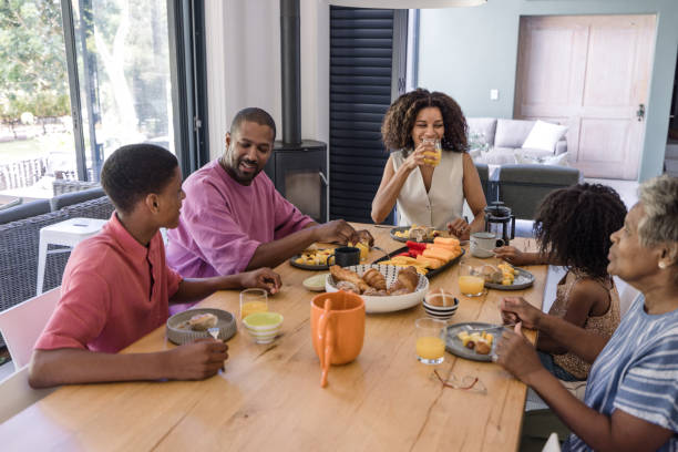 istock How a Simple Weekend Breakfast Brings Families Closer 2203332008