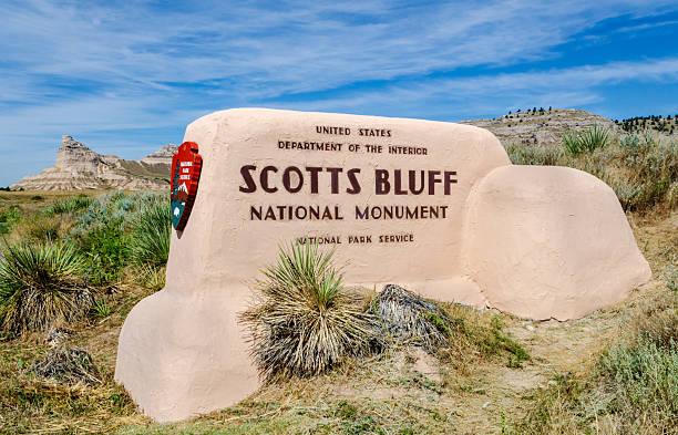 istock NPS Welcome Sign at Scotts Bluff National Monument 2203372261