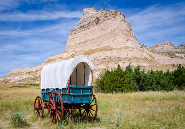 istock Covered Wagon at Scotts Bluff National Monument 2203372540