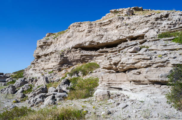 istock Jagged Cliff Faces at Agate Fossil Beds National Monument 2203373012